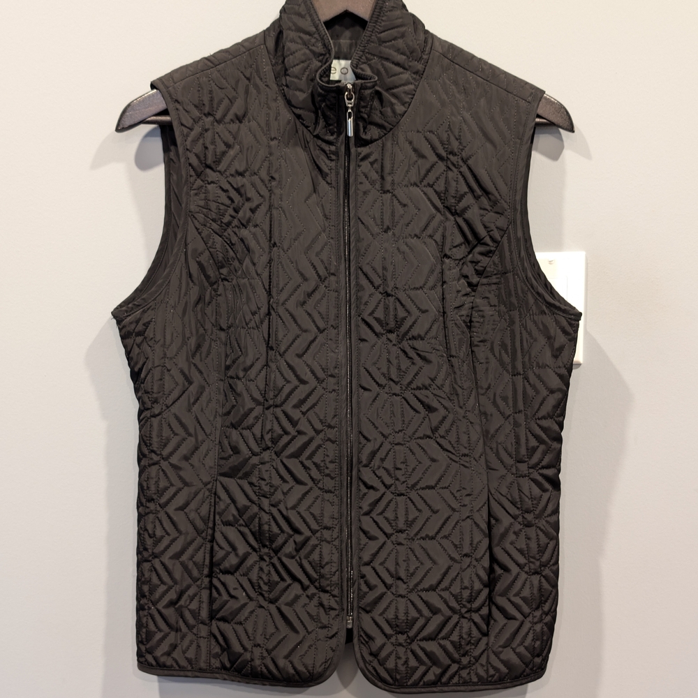 Cleo Black Quilted Sleeveless Vest Size M